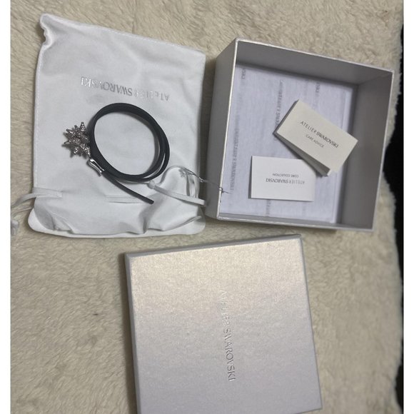New Atelier Swarovski bracelet in Box worth $200 - Picture 4 of 8